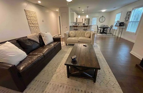 Richmond House | Cheerful Three-Bedroom Residential Home