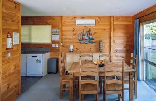 Akaroa House | Chemin Wonder - Akaroa Holiday Home
