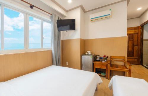 Duong Dong Hotel | Cherry Bean Hotel - Night Market