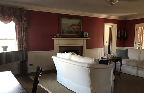 Independence House | Cherry Hill, 5 BR Home Walk to Independence, VA, Grayson Co