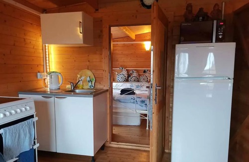 Chideock Ski Chalet | Cherry Orchard Retreat