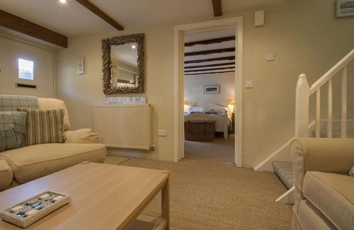 Noss Mayo House | Cherry Tree Cottage