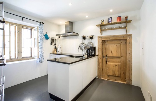 Zuoz House | Chesa Paulina: Grosszügiges Engadinerhaus vom 1550