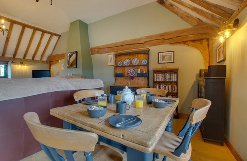 Runham Cottage | Chestnut Barn