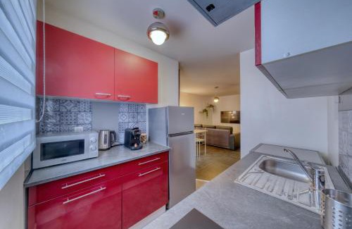 Reims Apartment | Chez Lecomte - Parking