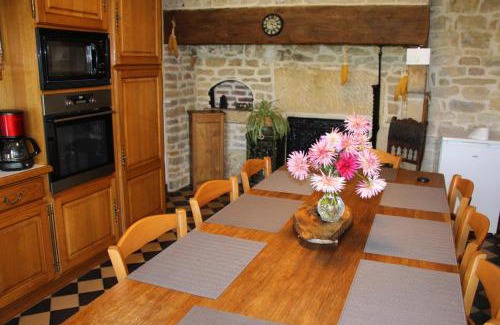 Puilly-et-Charbeaux House | Chez leontine