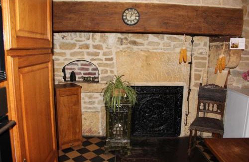 Puilly-et-Charbeaux House | Chez leontine