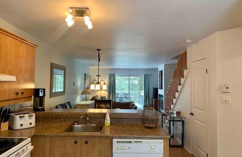 Magog Apartment | Chez Ro-Lau - Magog Club Azur