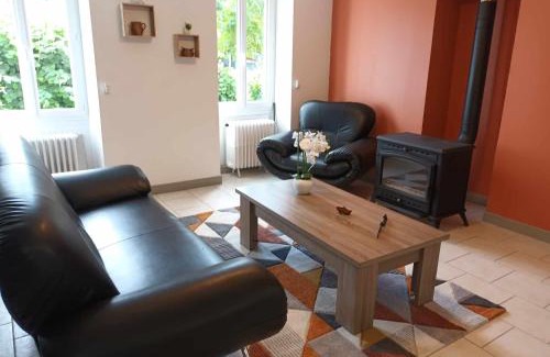 Thenioux House | Chez Tartine