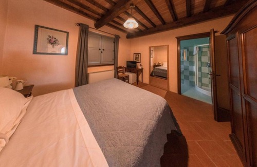 Chiassa Superiore Apartment | Chiassa apartment