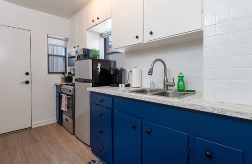 Los Angeles County Apartment | Chic 1BR Apartment in Lively Venice Area