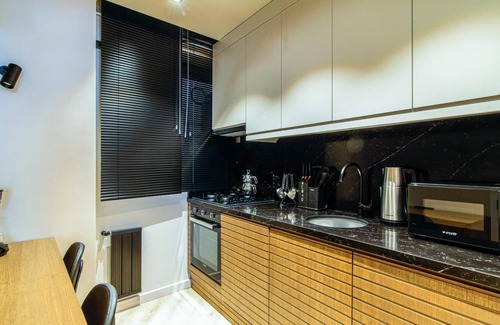 Macka Apartment | Chic and Convenient Flat in Central Besiktas