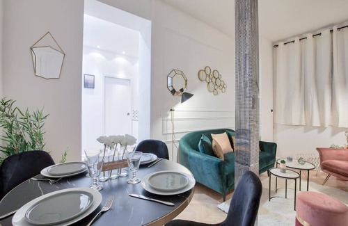 Ternes Apartment | ♥ Chic Apartment near Arc Triomphe - 4P