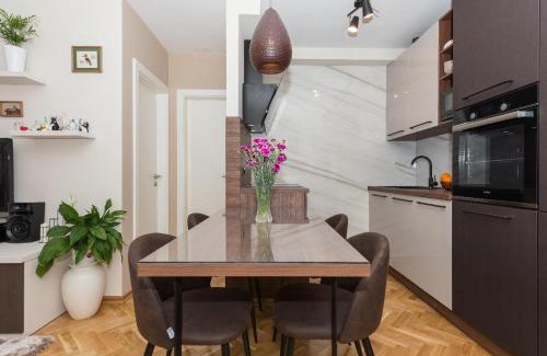 Ratac Apartment | Chic apartment Zoja near beach with free parking