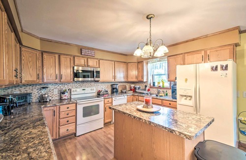 Apple River House | Chic Apple River Escape w/Fire Pit!