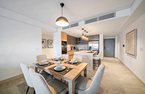 Black Rock Apartment | Chic Beachfront Condo - Allure 503