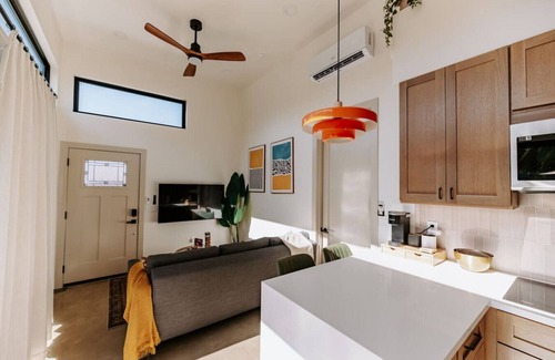 La Mesa House | Chic Casita Hot tub BBQ Patio 4 min SDSU CentralSD