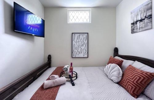 Pontypridd House | Chic Charming Classic 3bed W Ensuite - Pontypridd