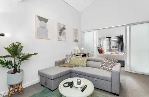 Perth Central Business District Apartment | Chic City Living Retreat - 1 Bdrm In Perth's Heart