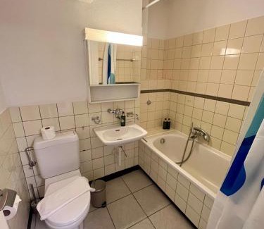 Albisrieden Apartment | Chic Comfort in a Prime Zurich Location