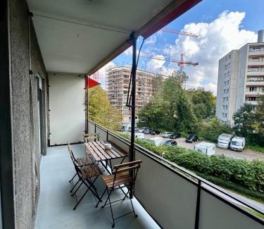 Albisrieden Apartment | Chic Comfort in a Prime Zurich Location