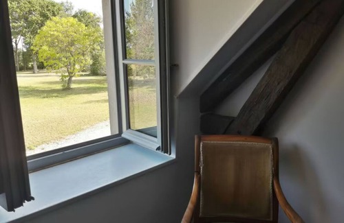 Villemort House | Chic country house in the great outdoors. Pets welcome