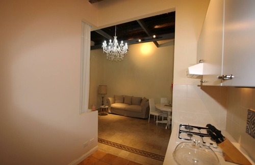Naples City Centre Apartment | CHIC & COZY DUOMO184 Historic Center