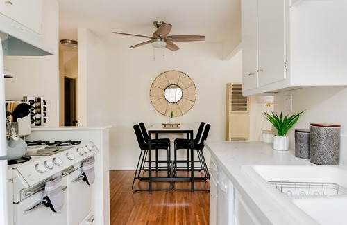 Hollywood Hills Apartment | Chic Hollywood Hills Home