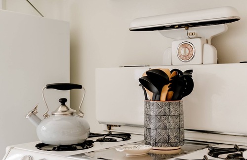 Hollywood Hills Apartment | Chic Hollywood Hills Home