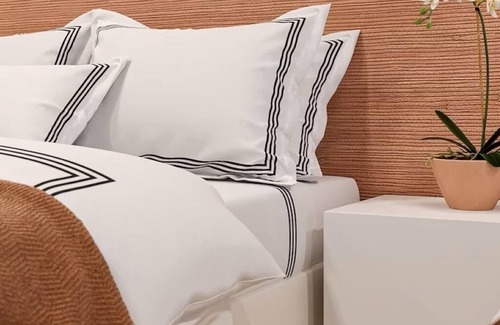 Kissimmee Hotel | Chic Room w/Lake Cecile Views – Minutes Away from Disney Fun