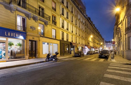 Notre-Dame-des-Champs Apartment | Chic Saint-Germain-des-Prés Studio for 4 - Prime location