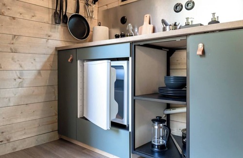 Kuusalu Parish House | Chic Sauna Cabin Near the Sea - VULIN Cabin Nº01nn