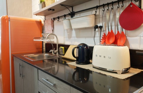 Barangay 76 Apartment | Chic Shell Residences Condo Suite - MOA view
