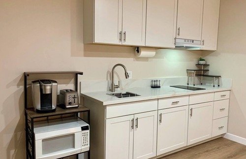 Ventura Apartment | Chic Spanish-Style Guest Suite. Ventura, CA with AC, WiFi