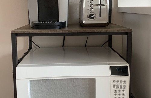 Ventura Apartment | Chic Spanish-Style Guest Suite. Ventura, CA with AC, WiFi