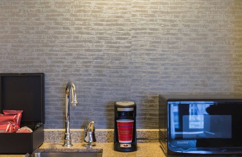 Rosemont Hotel | Chicago Marriott Suites O'Hare