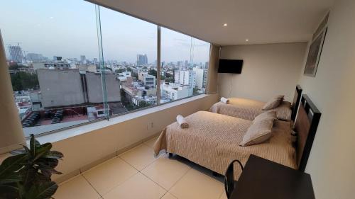 Benito Juarez Apartment | Chicago Suites WTC