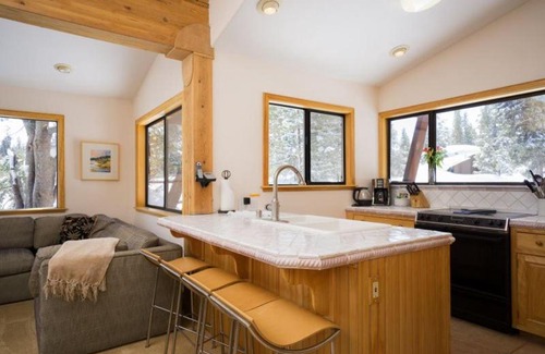 West Meadows House | Chicken Feathers #119-3 Cabin