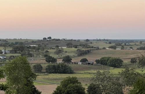 Childers House | Childers Charmer with Aircon, WIFI & modern luxuries