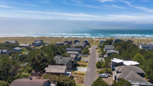 Manzanita House | Chinook House MCA 1219 - Meredith Lodging