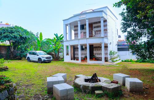 Yercaud House | Chithralaya Guest House