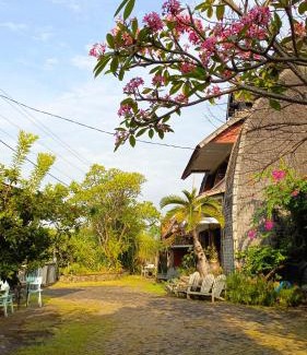 Jepara Bed & Breakfast | Chody House