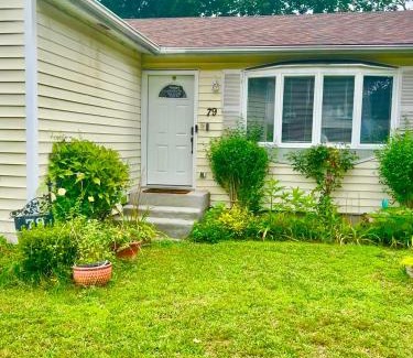 West Babylon House | Choice home