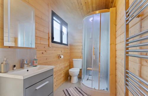 Ford Apartment | Choller Farm Lodge - Private Hot Tub