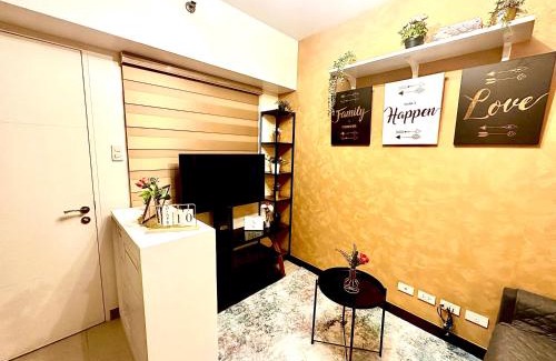 A. Bonifacio Apartment | Chris&CarlPlace