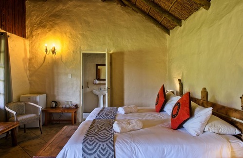 Addo Cabin | Chrislin African Lodge