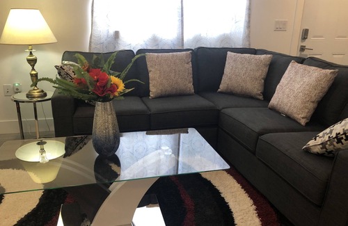 Halifax House | ChrisTon Exotic Suite