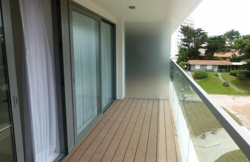 Aidy Grill Apartment | Chronos 303