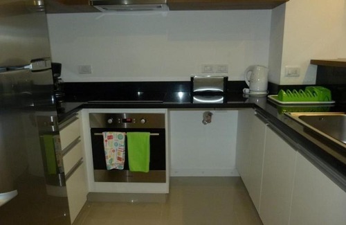 Aidy Grill Apartment | Chronos 304