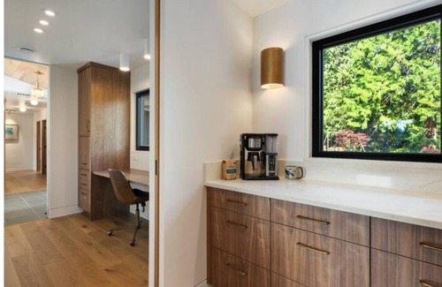 Bellingham House | Chuckanut Beachfront Sanctuary